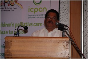 Mr Suresh Shetty, Minister for Health and Family Welfare, Government of Maharashtra