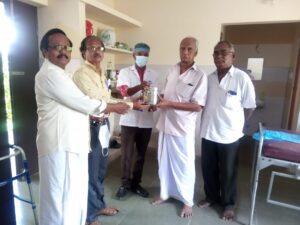 Experiences in caring for the elderly in a rural hospice